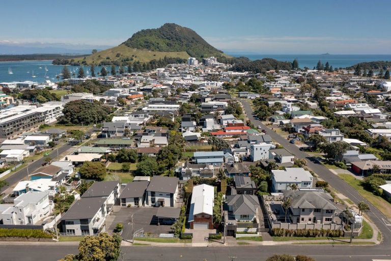 Photo of property in 25 Grove Avenue, Mount Maunganui, 3116