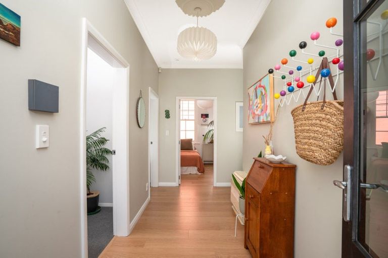 Photo of property in 166 Owen Street, Newtown, Wellington, 6021