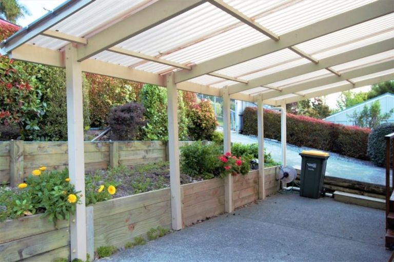 Photo of property in 5a Rangimaarie Crescent, Snells Beach, 0920