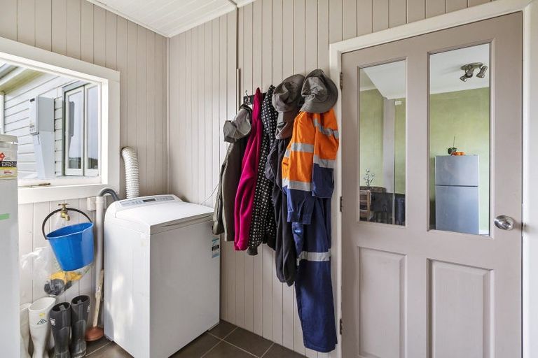 Photo of property in 879 Timaru-pareora Highway, Pareora, 7971