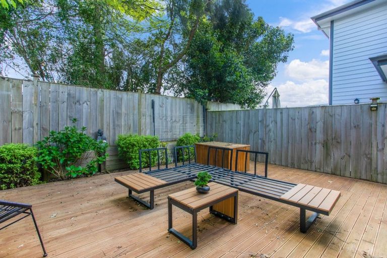 Photo of property in 20 Thomas Rielly Avenue, Hobsonville, Auckland, 0616