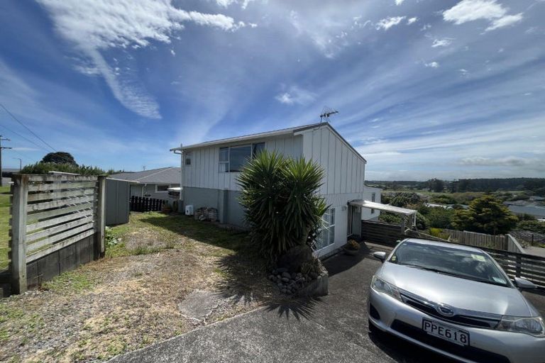Photo of property in 57 Queens Road, Glen Avon, New Plymouth, 4312