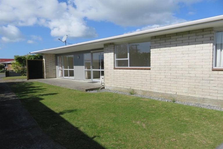 Photo of property in 26 Manu Crescent, Upper Vogeltown, New Plymouth, 4310