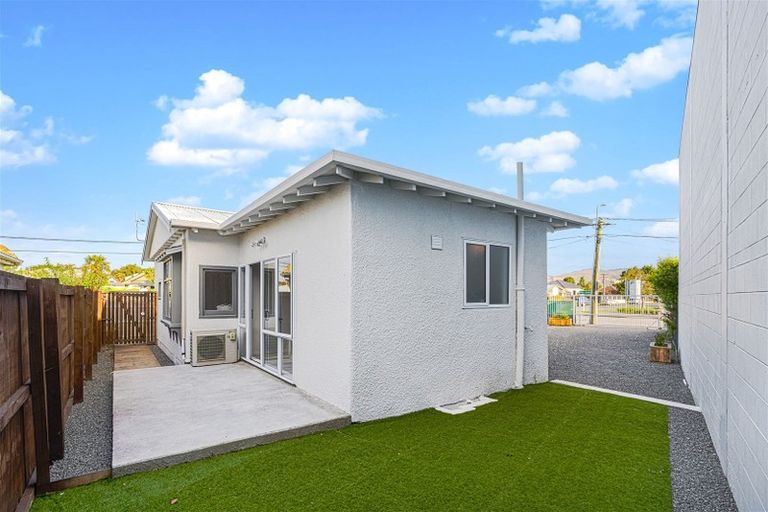 Photo of property in 71 Nursery Road, Phillipstown, Christchurch, 8011