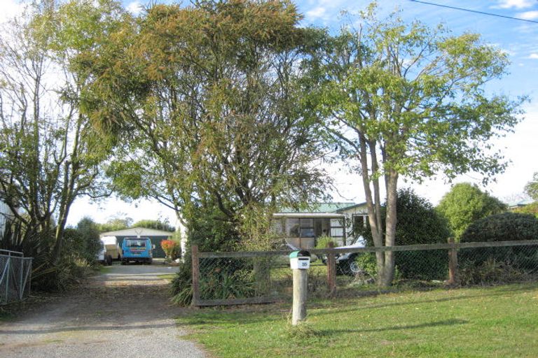Photo of property in 35 Burnett Street, Kakanui, Oamaru, 9495
