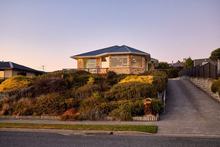 Photo of property in 19 Fyffe Avenue, Kaikoura, 7300