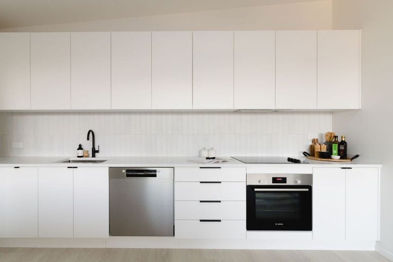 Photo of property in 119 Tiketike Way, Brooklyn, Wellington, 6021