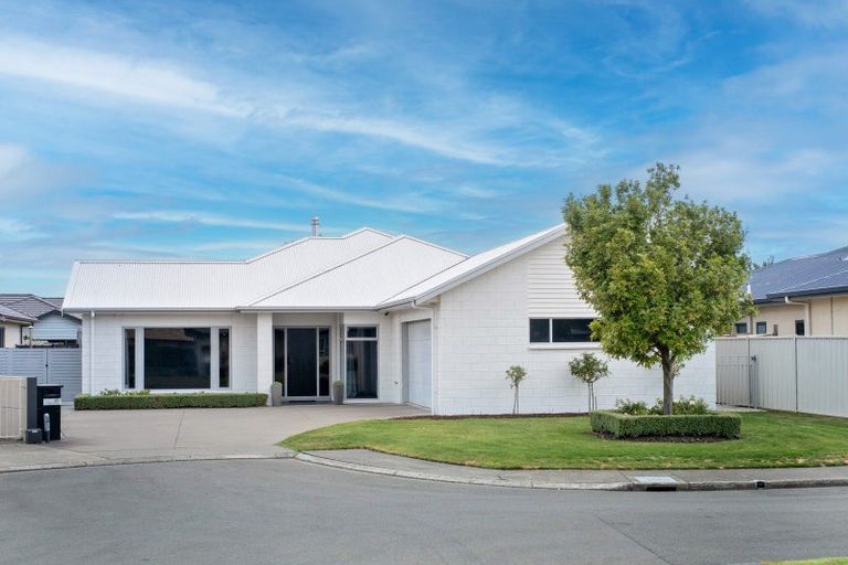 Photo of property in 10 Donald Place, Frimley, Hastings, 4120