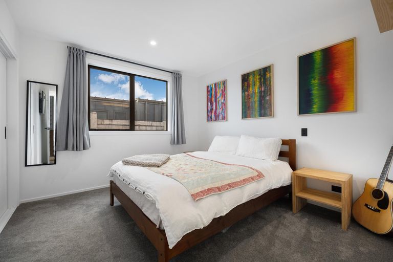 Photo of property in 5 Peterculter Drive, Wanaka, 9305