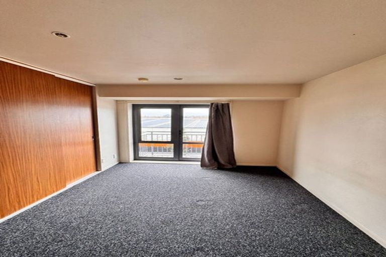 Photo of property in 3p/10 Crown Lynn Place, New Lynn, Auckland, 0600