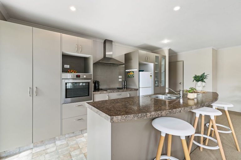 Photo of property in 51 Parkside Drive, Huntington, Hamilton, 3210