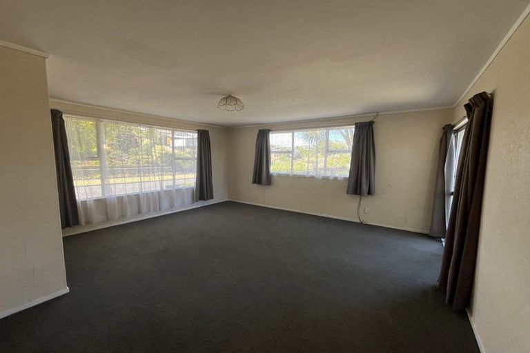 Photo of property in 16 Hicks Crescent, Waikanae Beach, Waikanae, 5036