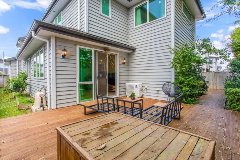 Photo of property in 20 Thomas Rielly Avenue, Hobsonville, Auckland, 0616