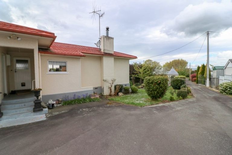 Photo of property in 32 Queen Street, Dannevirke, 4930