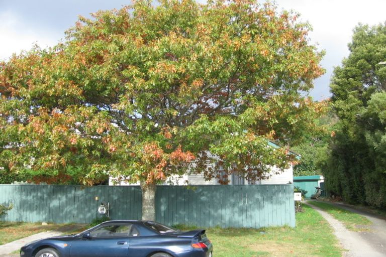 Photo of property in 94 Heretaunga Square, Silverstream, Upper Hutt, 5019