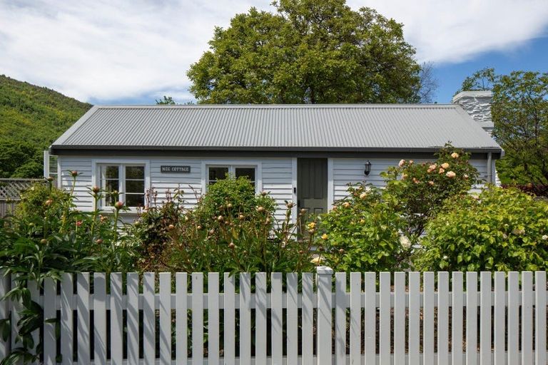 Photo of property in 17 Merioneth Street, Arrowtown, 9302