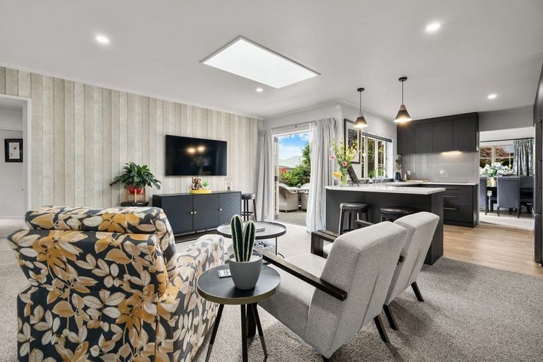 Photo of property in 14 Alba Place, Cambridge, 3434