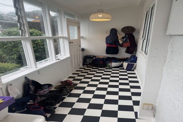 Photo of property in 10 Antico Street, Melrose, Wellington, 6023