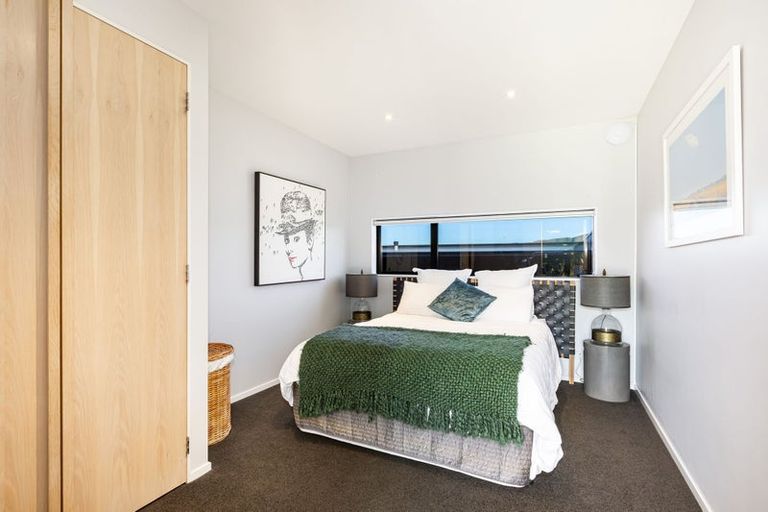 Photo of property in 11 Sumner Terrace, Aotea, Porirua, 5024