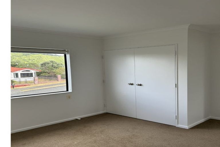 Photo of property in 99 Ashton Fitchett Drive, Brooklyn, Wellington, 6021