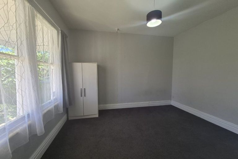Photo of property in 94 Olliviers Road, Phillipstown, Christchurch, 8011