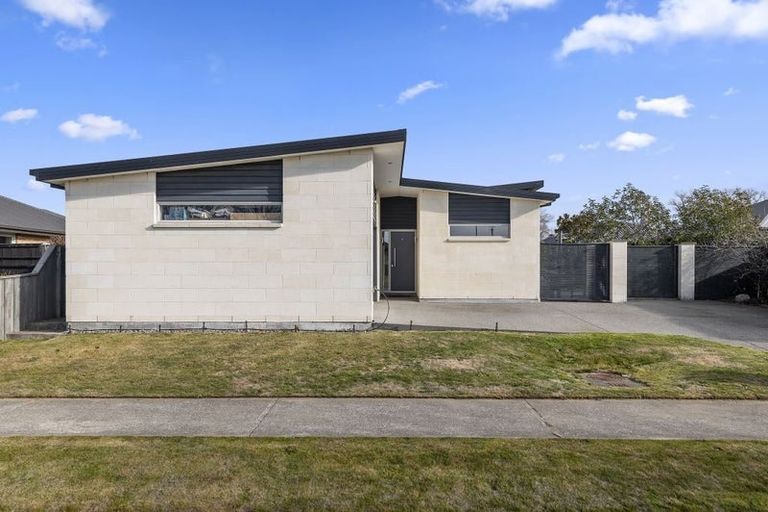 Photo of property in 5 Kessen Street, Pegasus, 7612