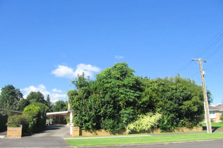 Photo of property in 8 Regent Street, Papatoetoe, Auckland, 2025