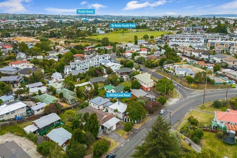Photo of property in 1/68 Mcleod Road, Te Atatu South, Auckland, 0610