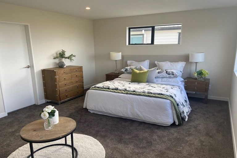 Photo of property in 12 Korowhiti Road, Clarks Beach, 2122