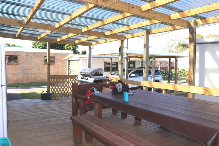 Photo of property in 62 Hakanoa Street, Huntly, 3700