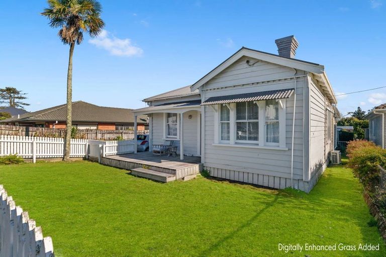 Photo of property in 14 Dublin Street, Pukekohe, 2120