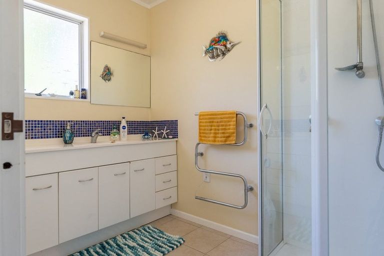 Photo of property in 14 Gill Drive, Kawakawa, 0210