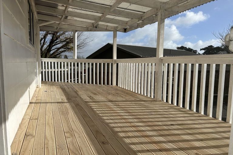 Photo of property in 5 Crosby Road, West Harbour, Auckland, 0618