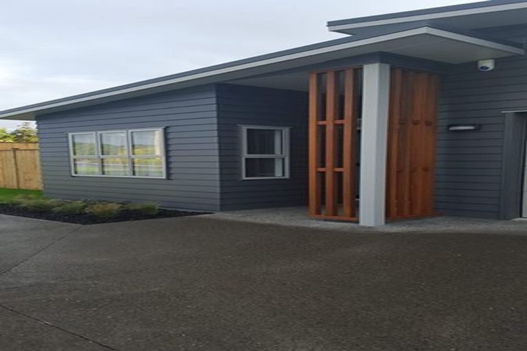 Photo of property in 140 Hillpark Drive, Pokeno, 2402