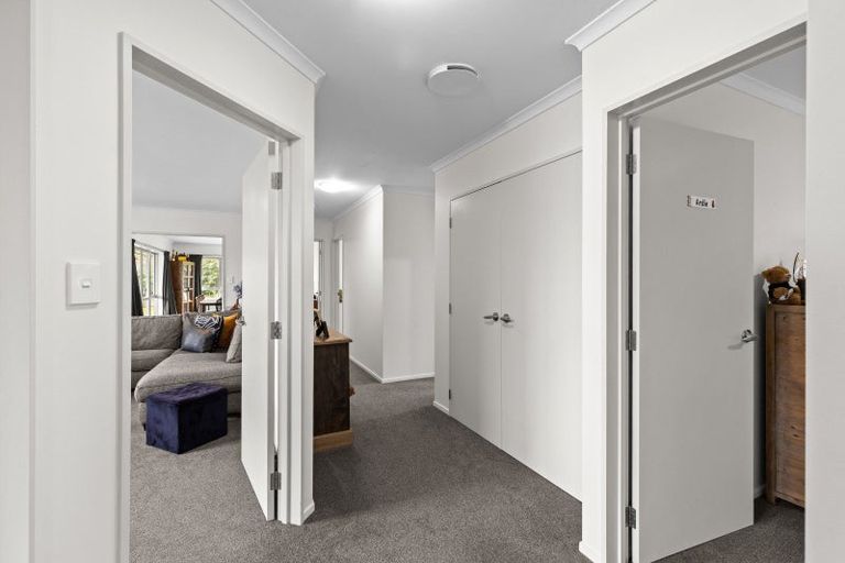 Photo of property in 33 Masefield Terrace, Kelvin Grove, Palmerston North, 4414