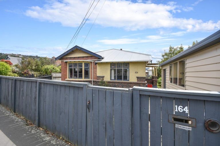 Photo of property in 164 Victoria Road, Saint Clair, Dunedin, 9012
