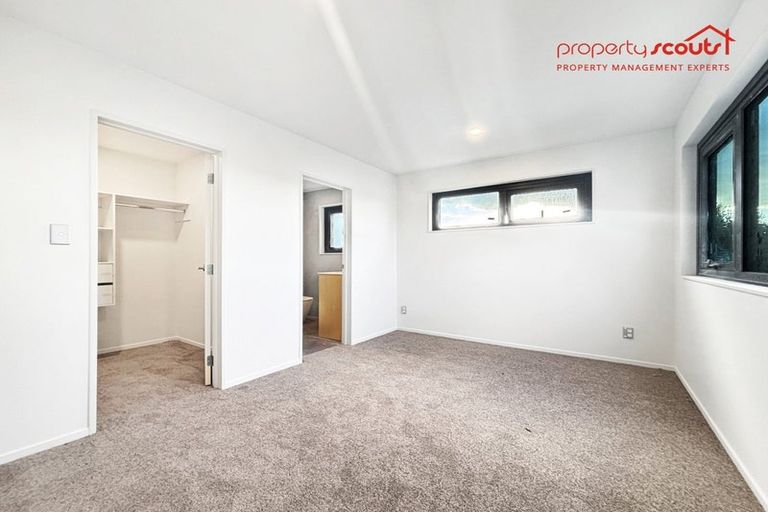 Photo of property in 3c Farwood Drive, Henderson, Auckland, 0612