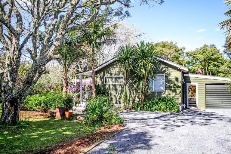 Photo of property in 16 Kendall Road, Kerikeri, 0230