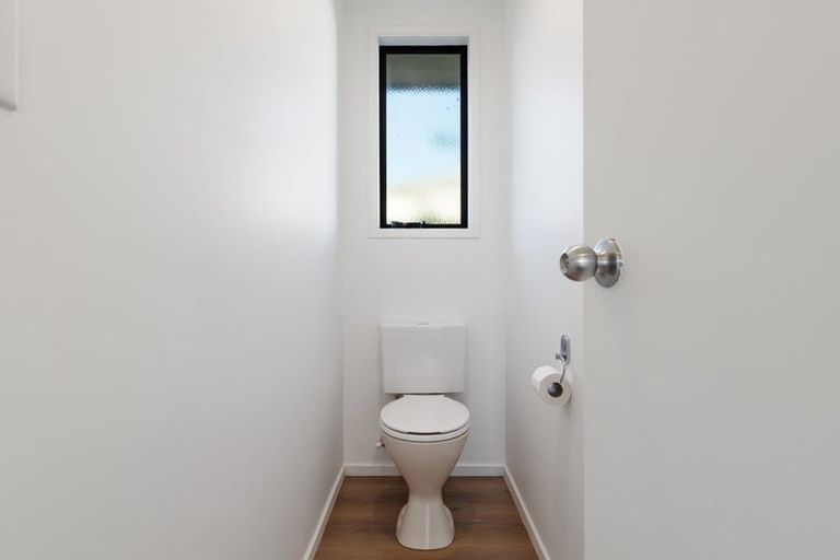 Photo of property in 1/72 Sullivan Avenue, Woolston, Christchurch, 8023