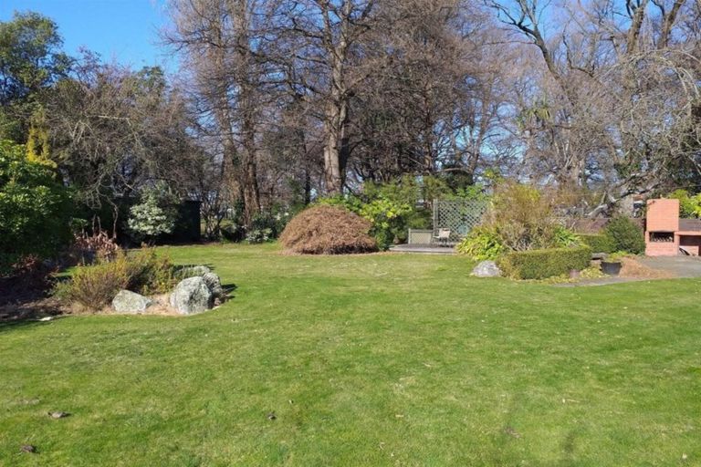 Photo of property in 9 Girvan Street, Fendalton, Christchurch, 8041