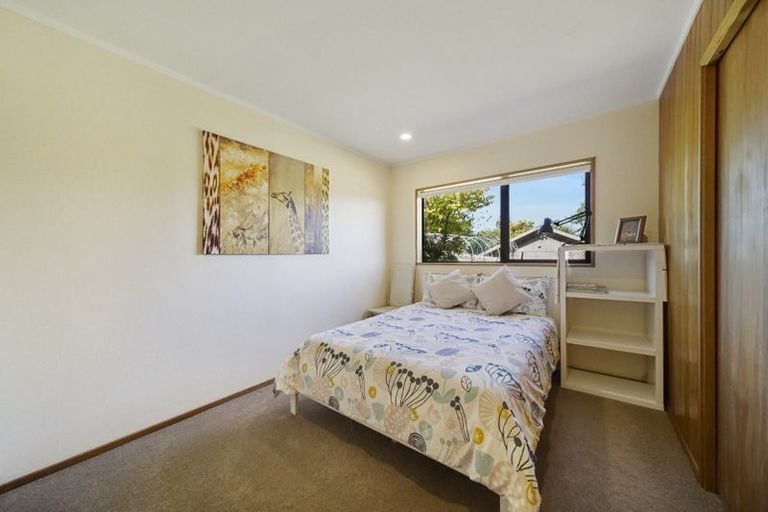 Photo of property in 307 Kaipara Road, Papakura, 2582