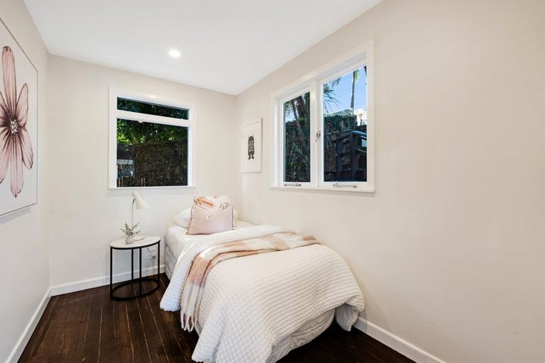 Photo of property in 1/11 Norman Road, Hauraki, Auckland, 0622