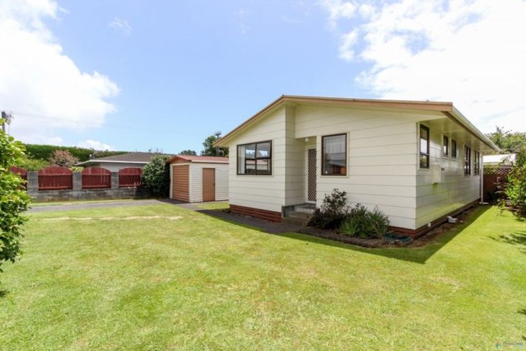 Photo of property in 3 Rahiri Street, Waitara, 4320