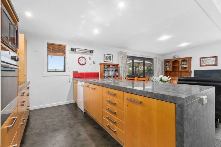Photo of property in 15b Lake View Road, Waipukurau, 4200