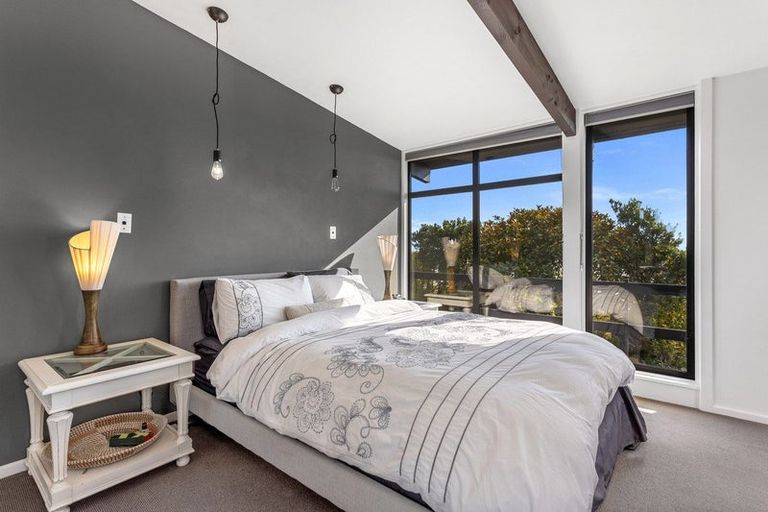 Photo of property in 65 Cannon Hill Crescent, Mount Pleasant, Christchurch, 8081