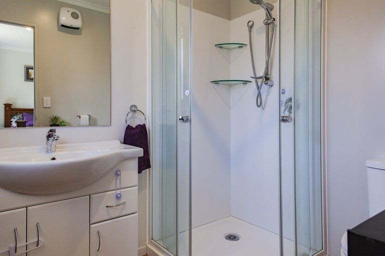 Photo of property in 187b High Street, Oxford, 7430