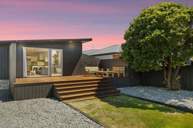 Photo of property in 43 Estuary Road, New Brighton, Christchurch, 8061