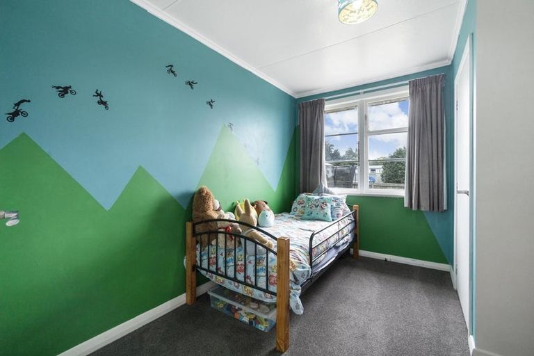 Photo of property in 10 Okoroire Street, Tirau, 3410