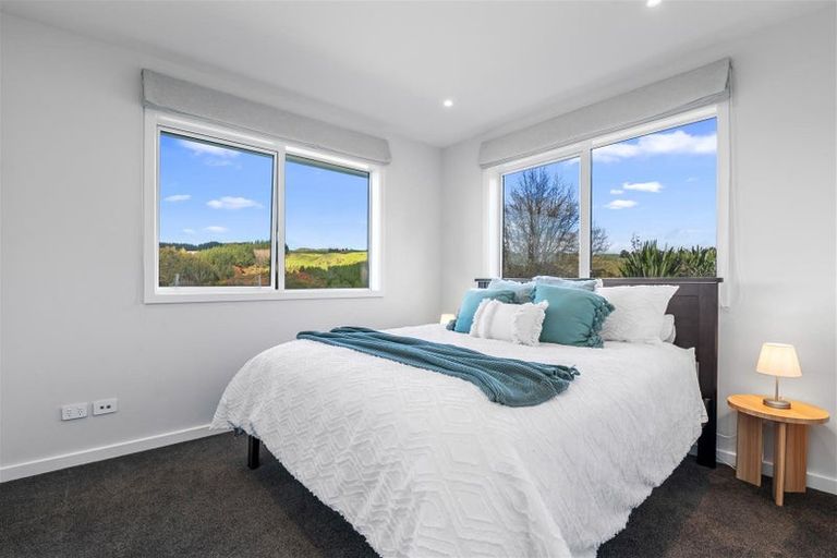 Photo of property in 43 Great West Road, Matipo Heights, Rotorua, 3015