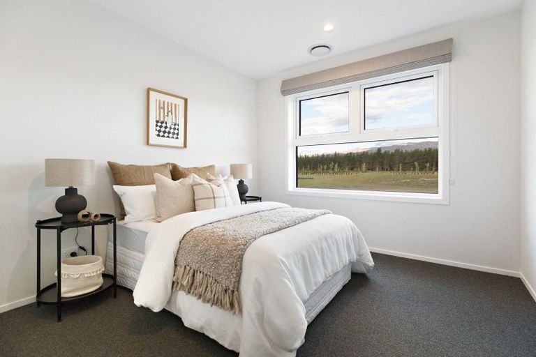 Photo of property in 77 Stone Drive, Cromwell, 9384